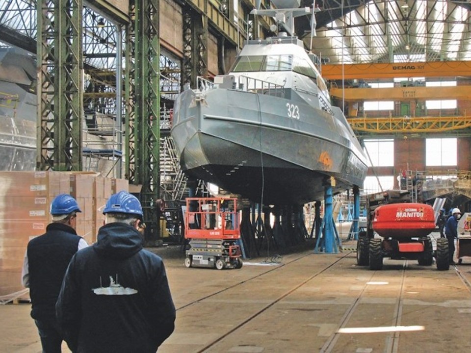 Port De Cherbourg Recrutement À Cherbourg, la construction navale se remet à l'eau (CMN