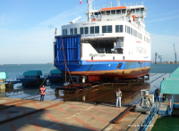 PORTUAIRE - Alors que s'achèvent les travaux de rénovation, l'aire de réparation navale de Cherbourg tourne à plein